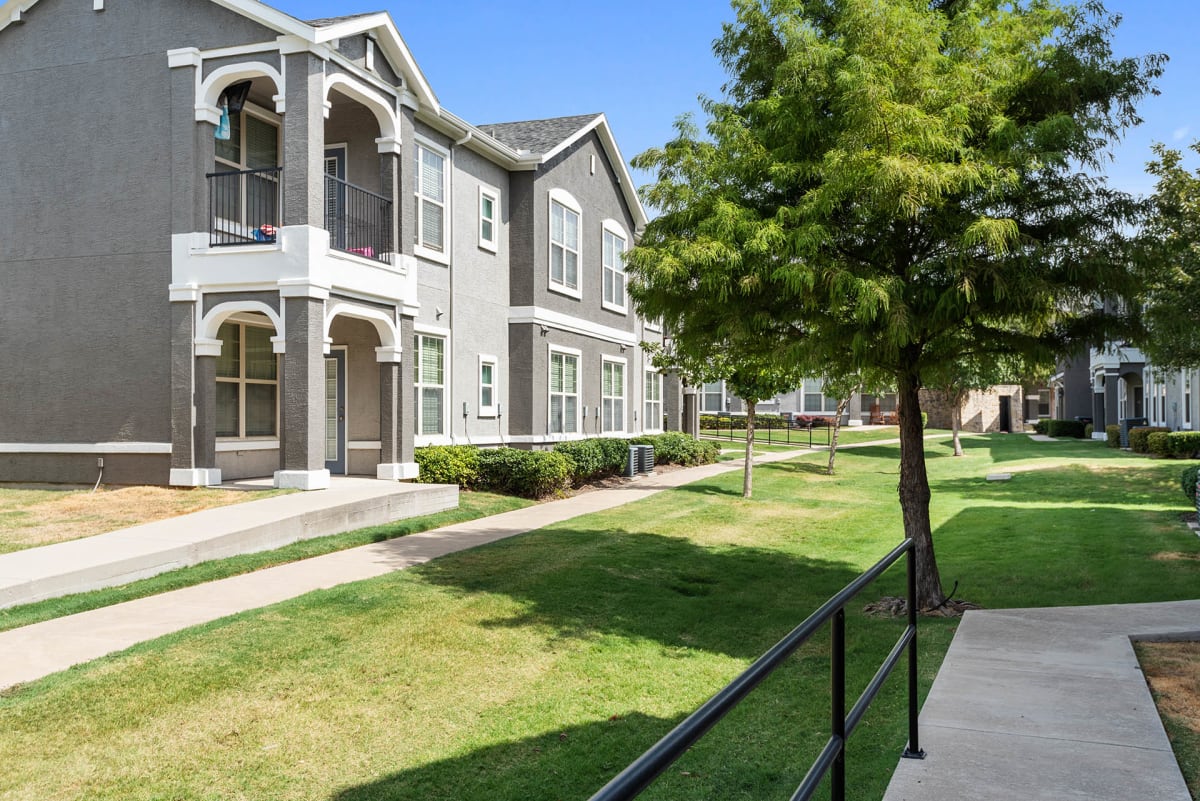 Townhomes in Little Elm, TX Orion McCord Park